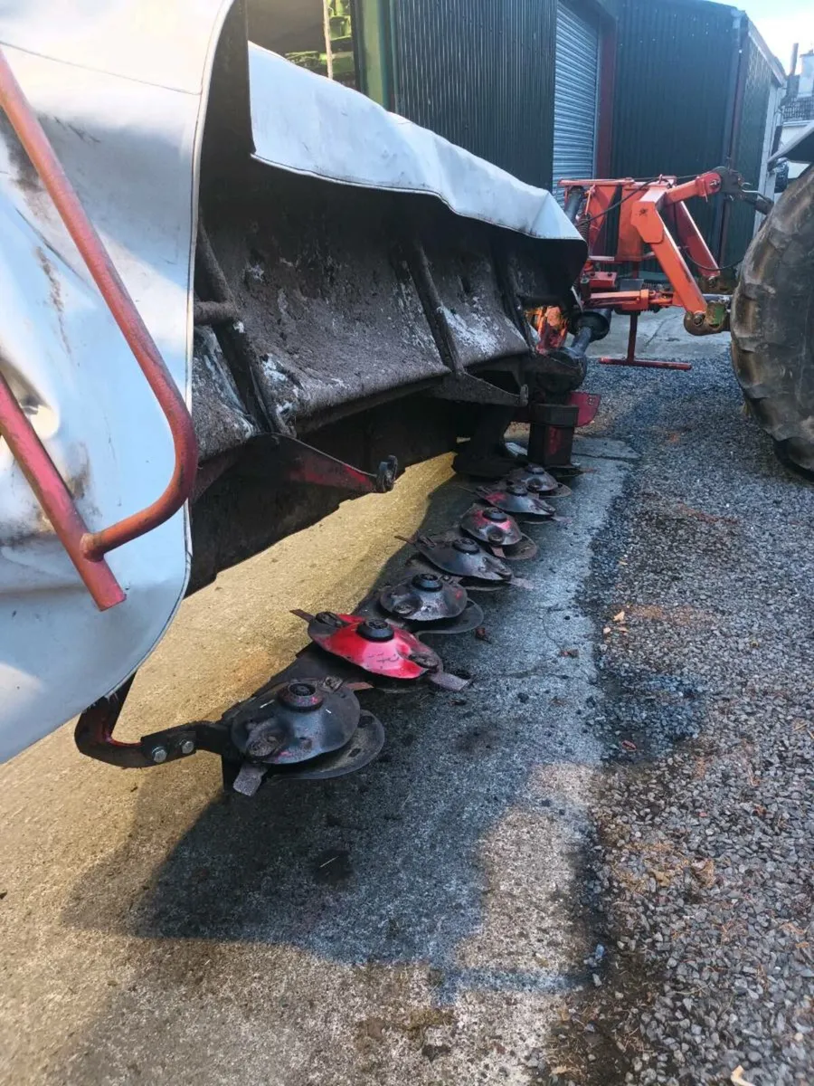 Lely 320T 10ft mower - Image 4