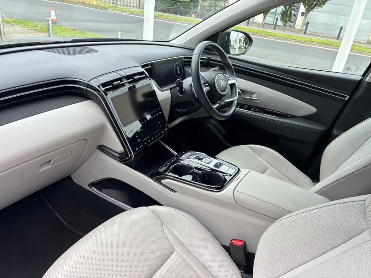 Hyundai Tucson IX35 EXECUTIVE PLUS HEV 5DR AUTO - Image 3