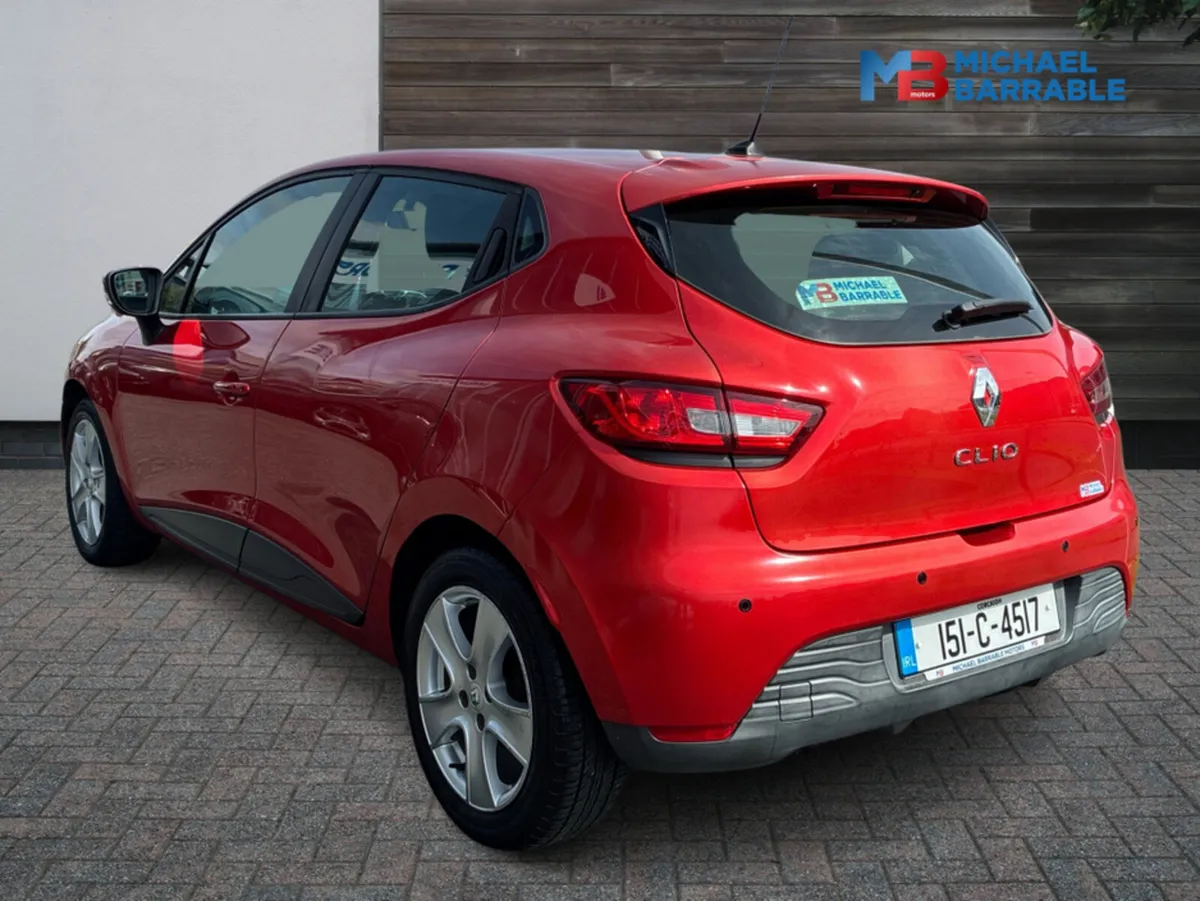 Renault Clio IV DYNAMIQUE 1.2 PET 7 4DR PETROL - Image 4