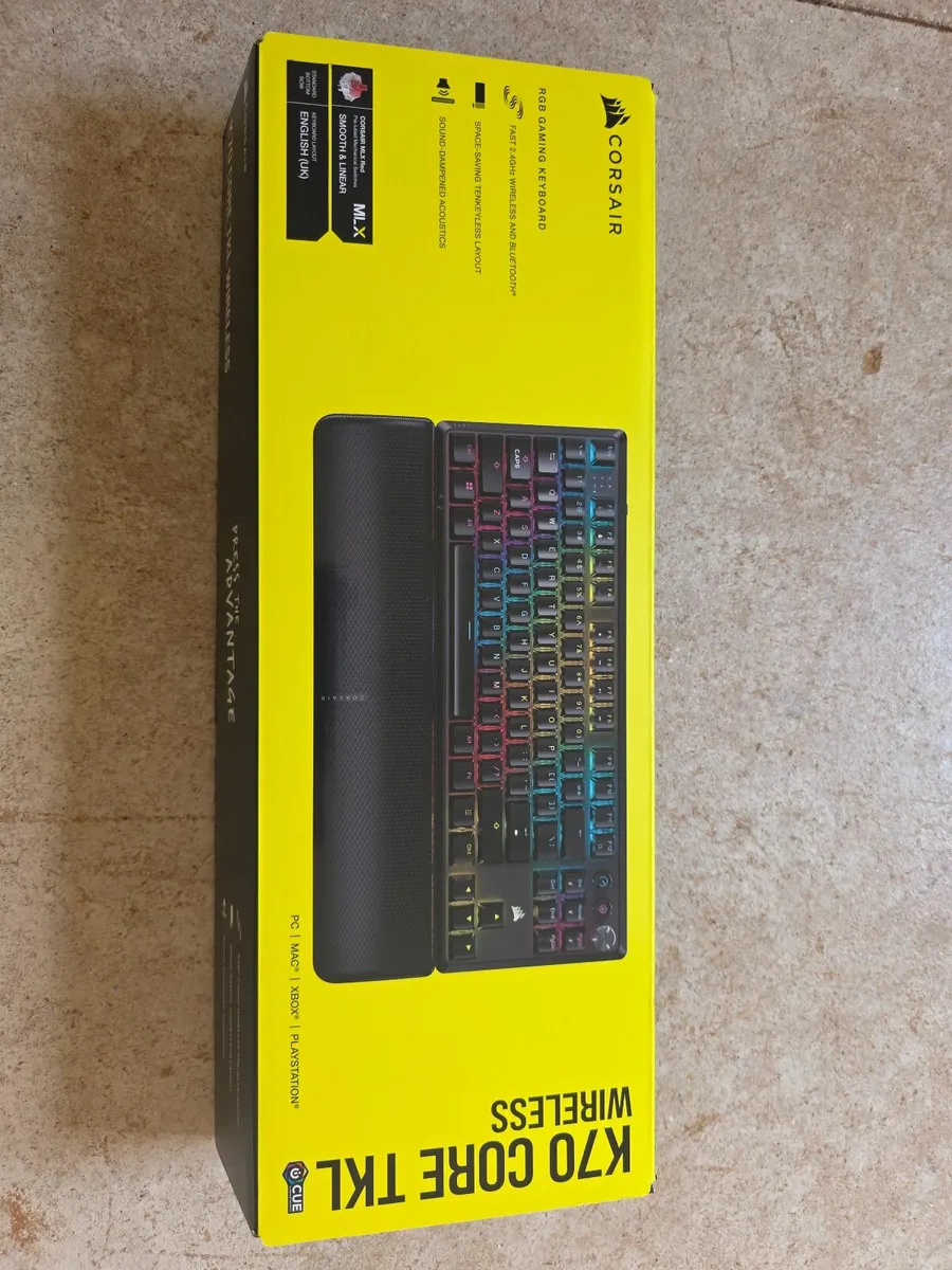 Corsair K70 TKL Core keyboard, nightsabre mouse - Image 3