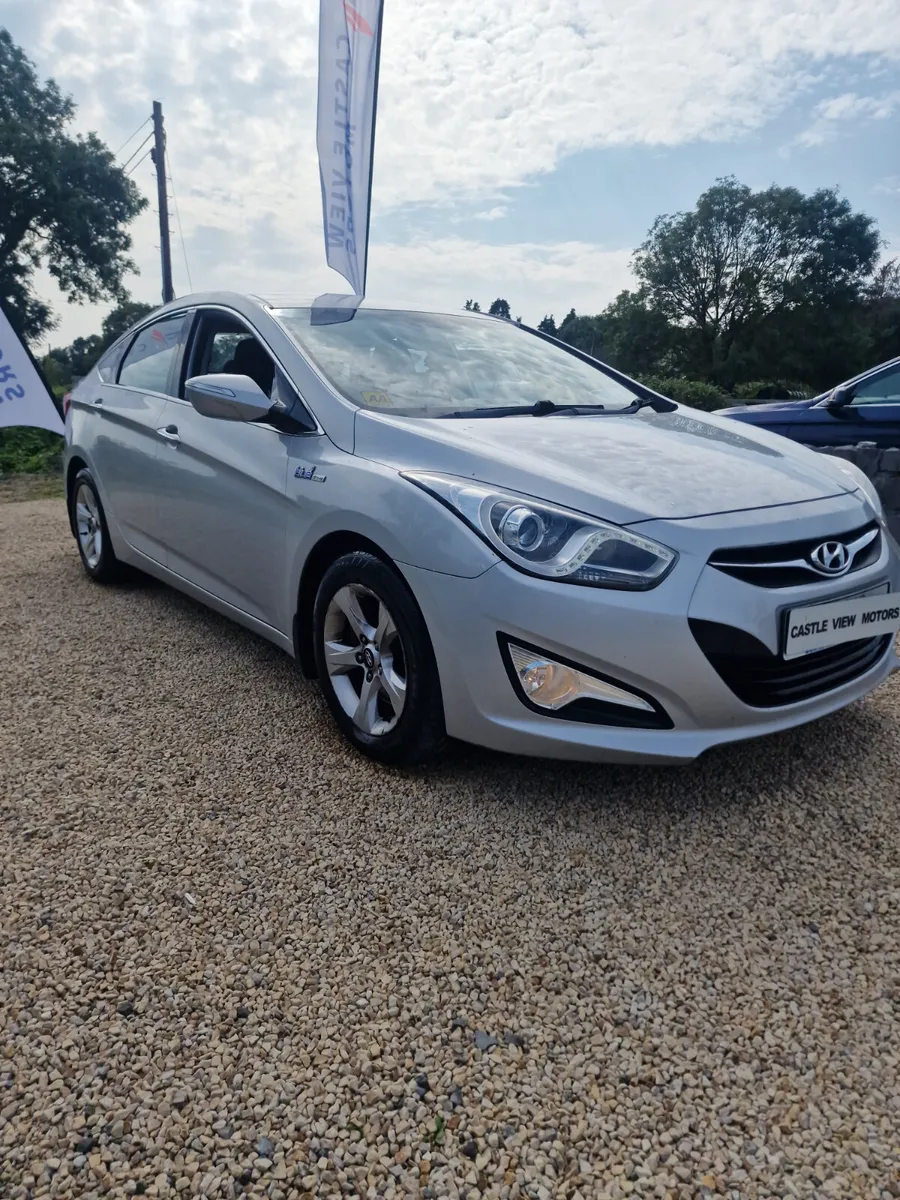 Hyundai i40 Executive - Image 1