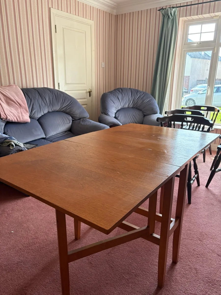 Wood drop leaf dining table - Image 4