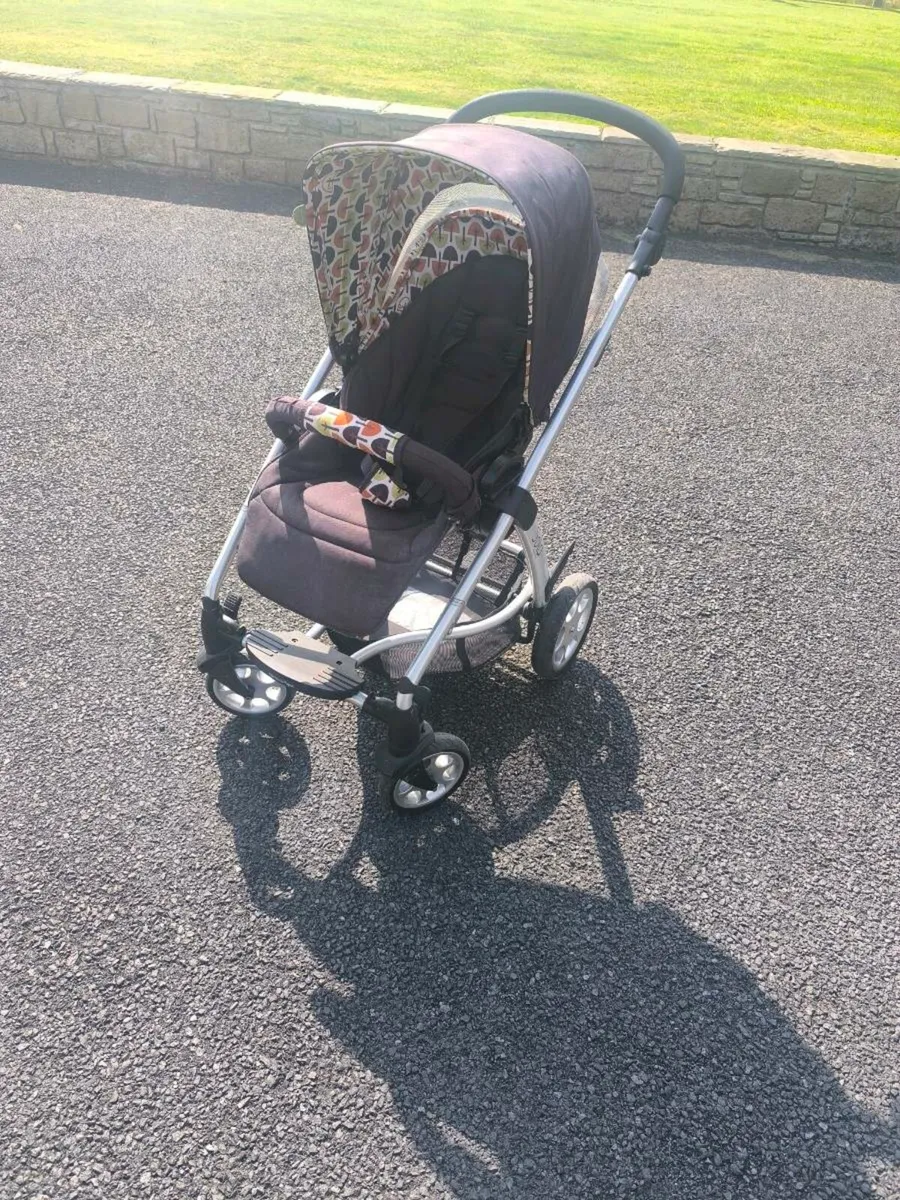 Mama and Papas buggy and chicco stroller - Image 3