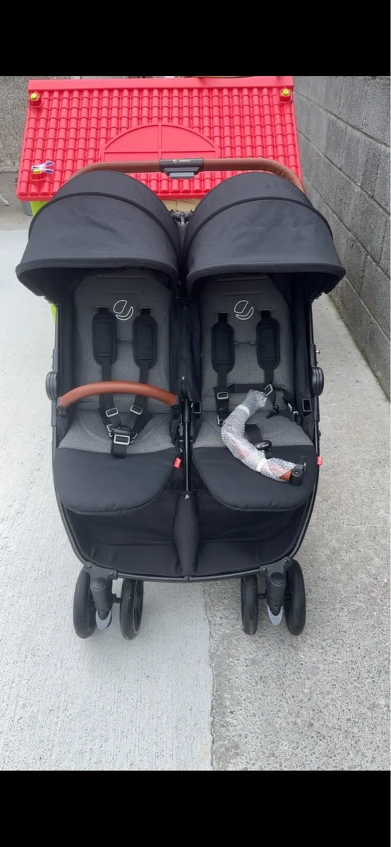 Double buggy - Image 1