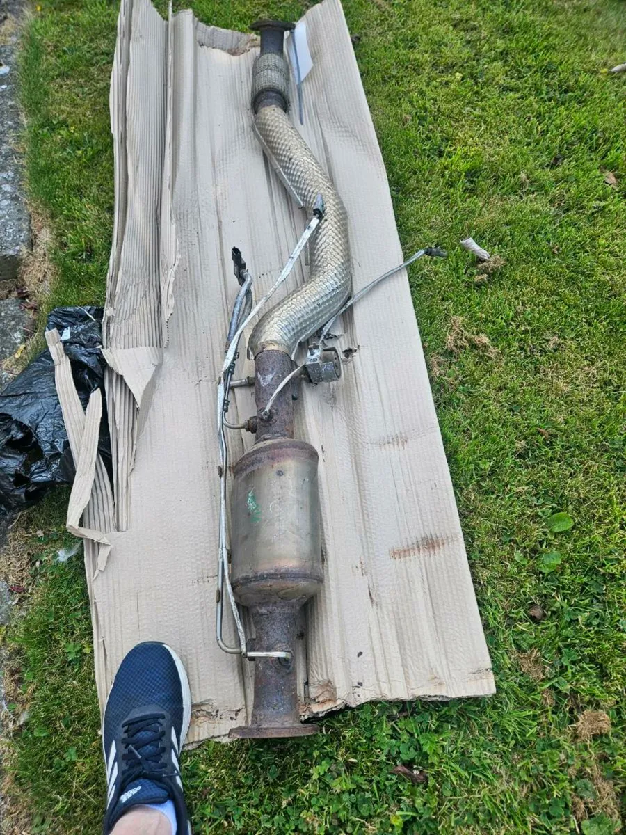 Vauxhall insignia catalytic converter and down pip - Image 1