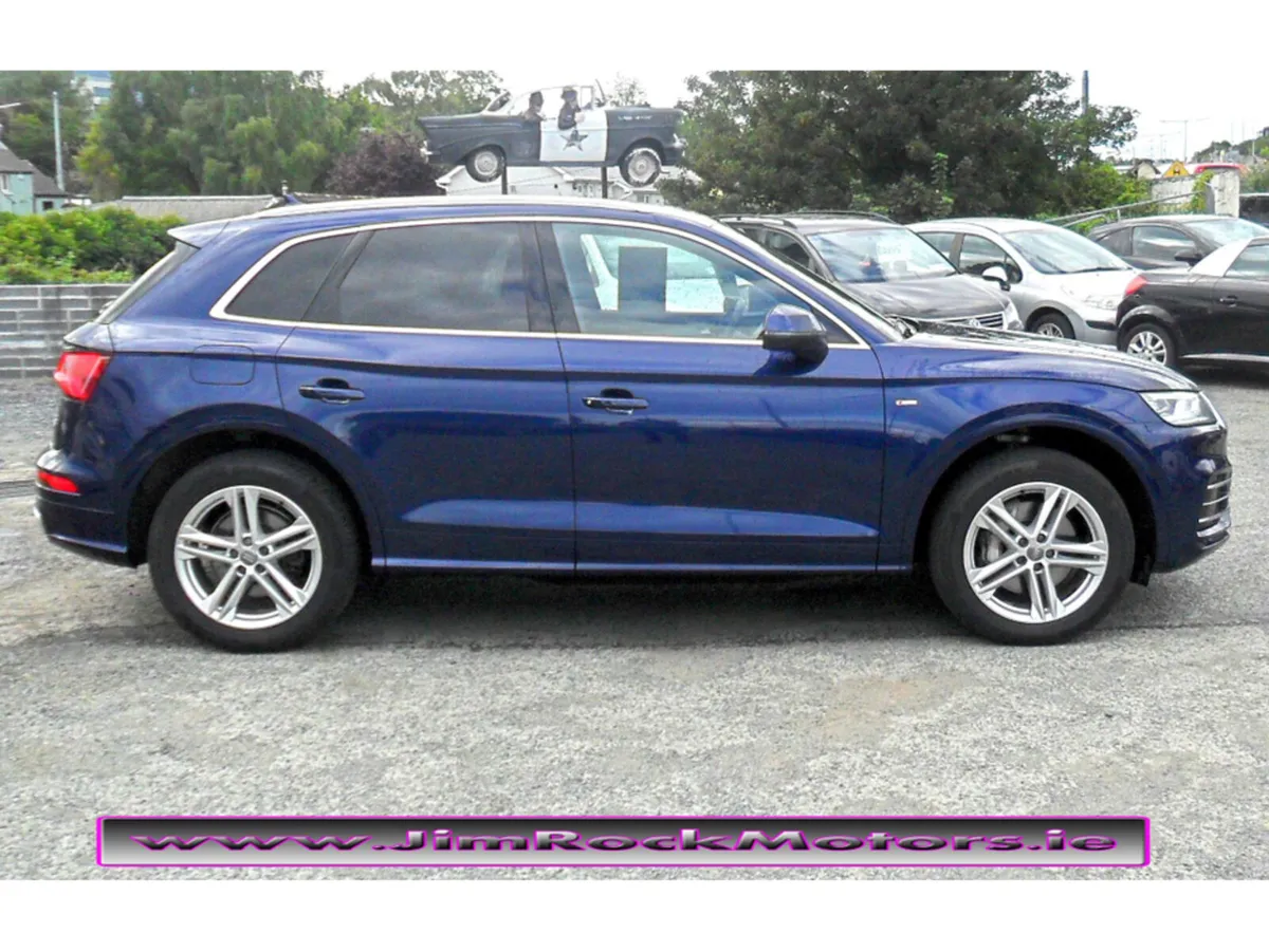 Audi Q5 S-LINE  QUATTRO 2.0 TFSI  HYBRID - Image 4