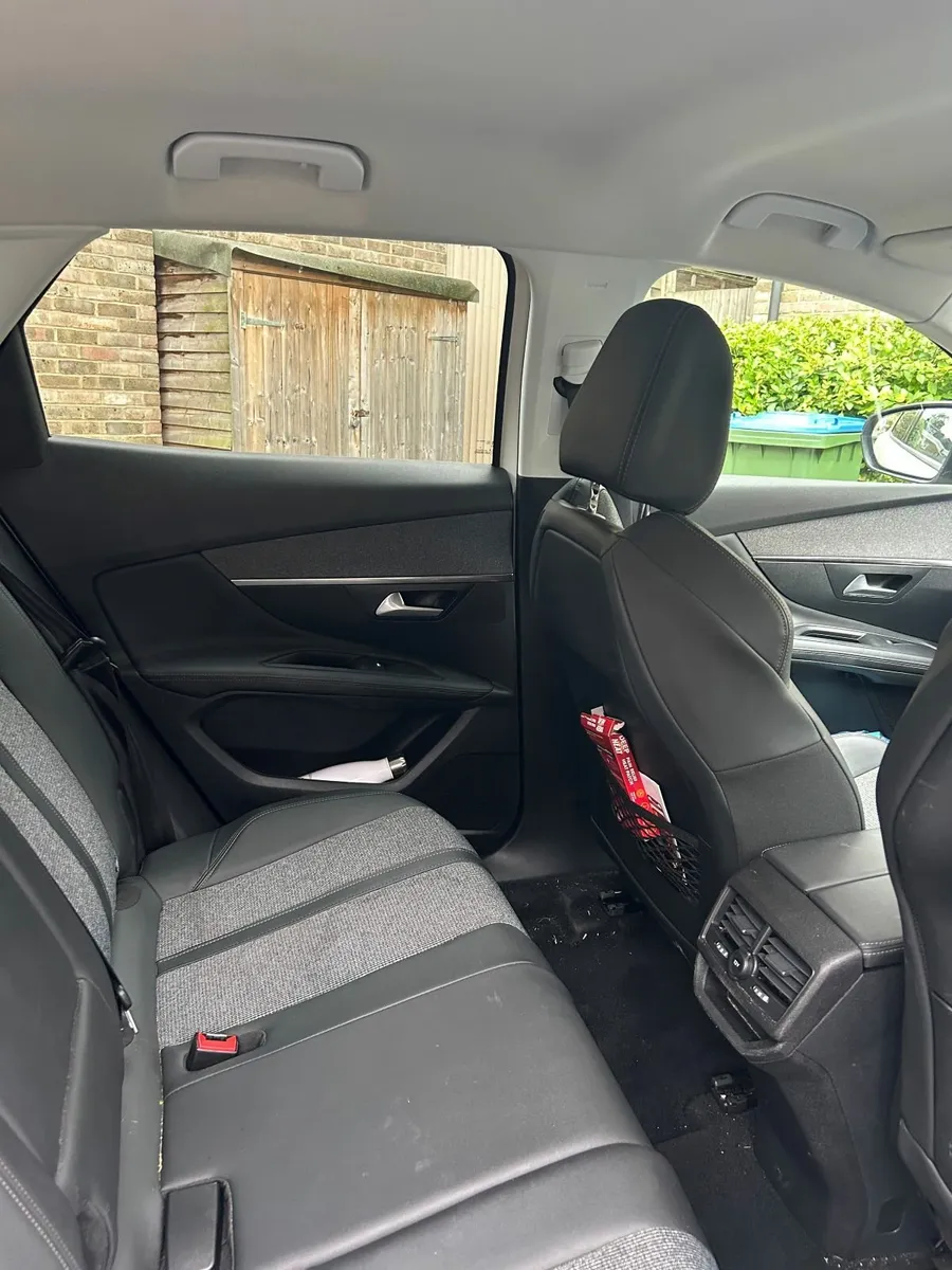 Peugeot 3008 2020 - Image 2
