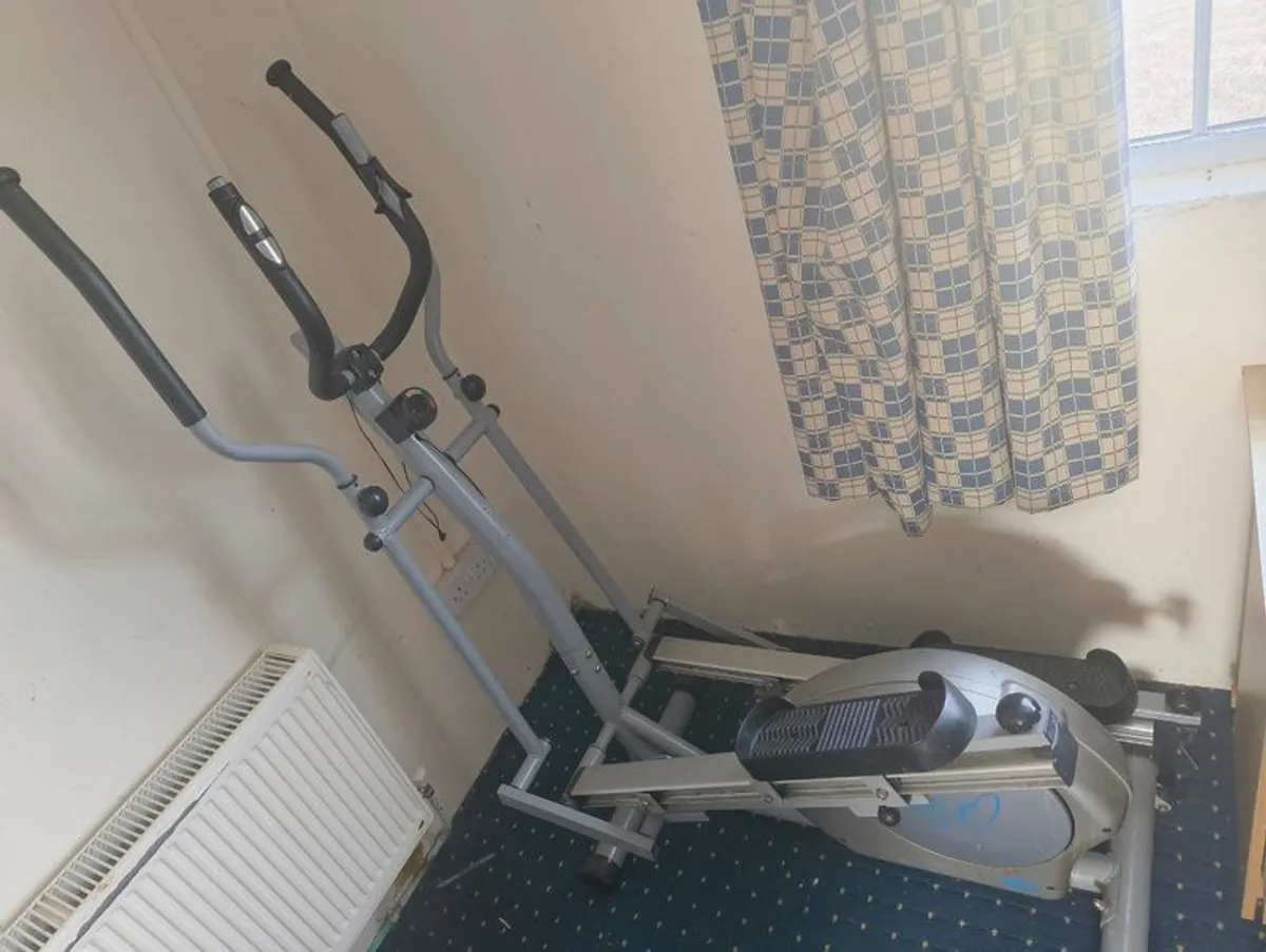 Bench Press, Punching Bag, Spinning Bike, Cross Trainer - Image 4