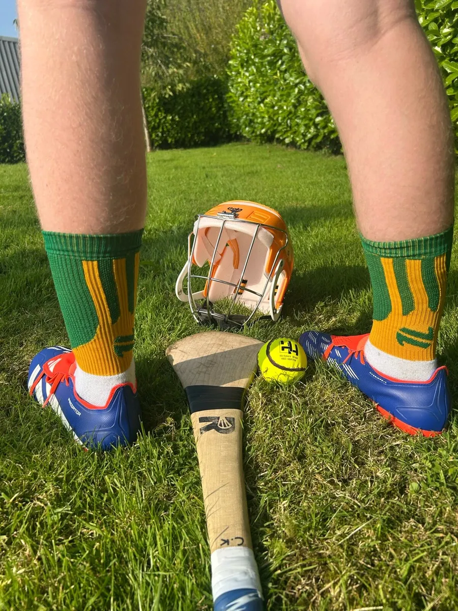 Size 5 sliothars - Image 4
