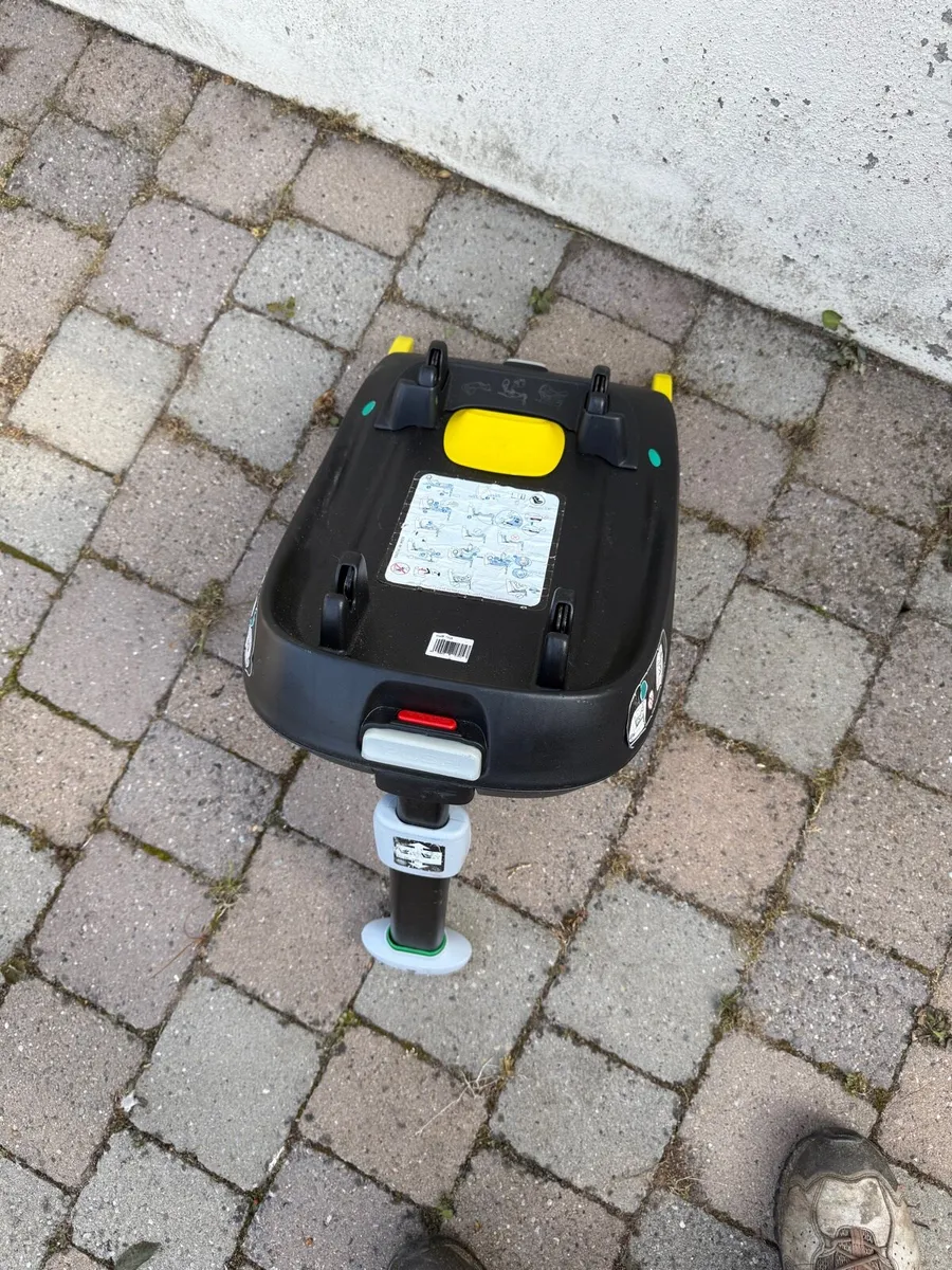 Base for baby seat