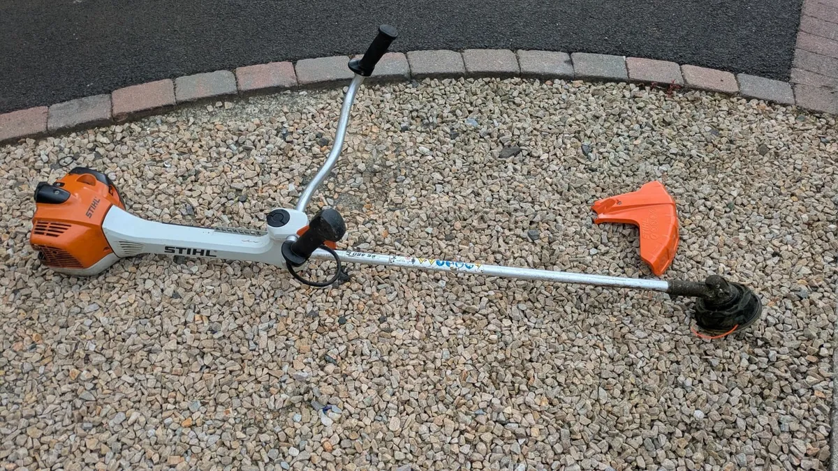 Stihl FS 460 industrial strimmer - Image 1