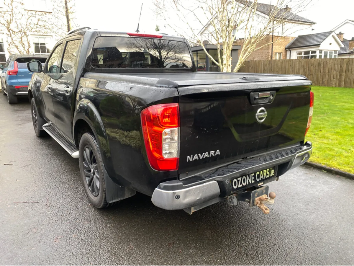 Nissan Navara Tekna - Image 3