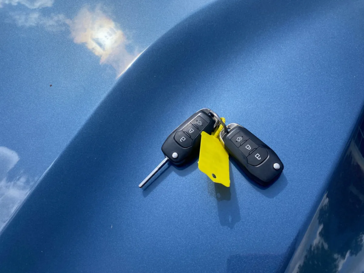 Ford Focus ZETEC TDCI - Image 4