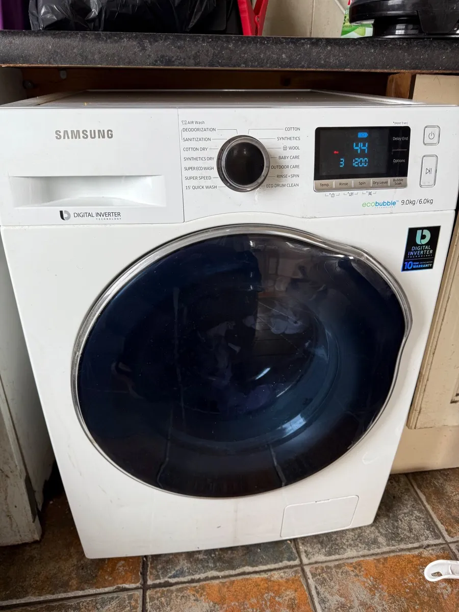 Washing machine and dryer in one - Image 1