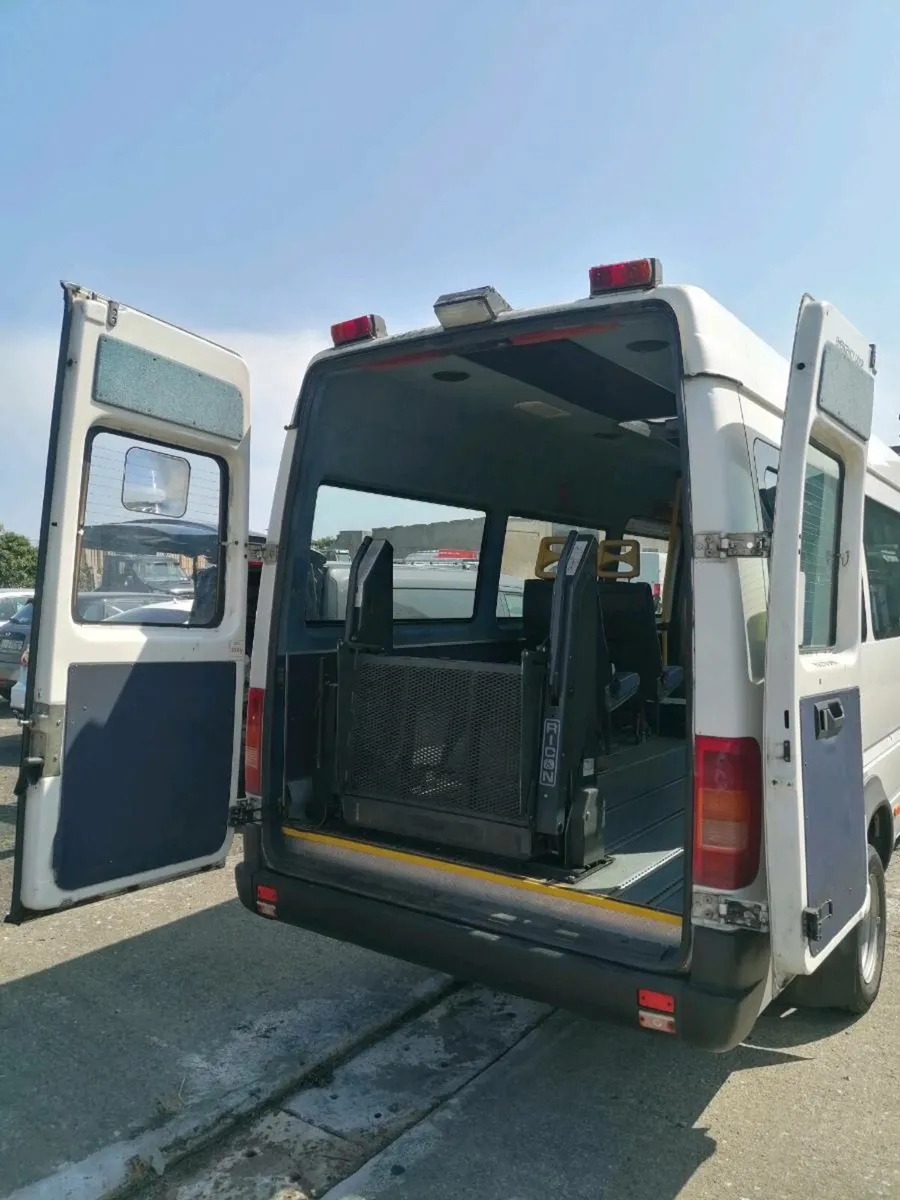 Wheelchair lift for bus/can - Image 1