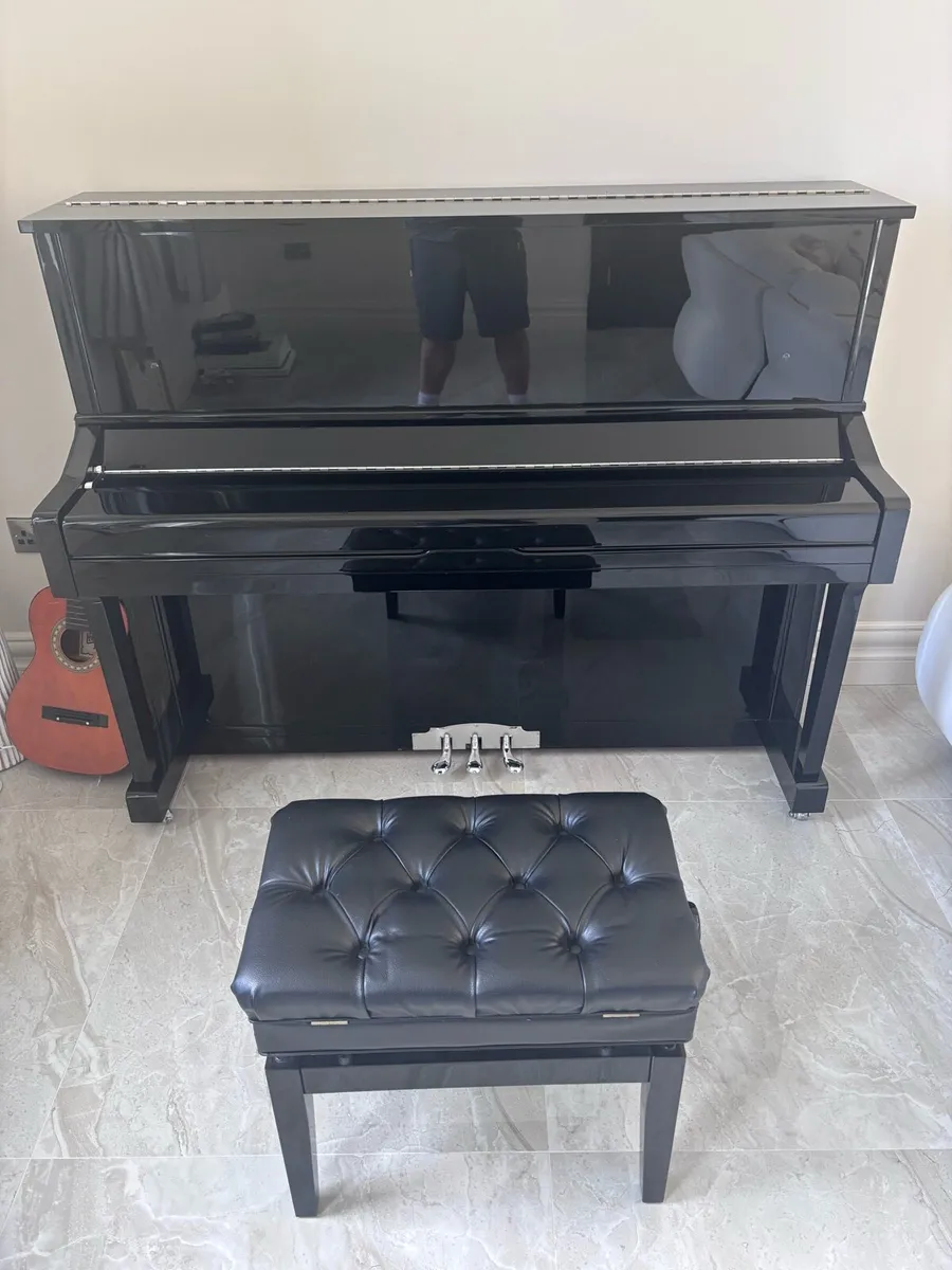 Piano - Image 1