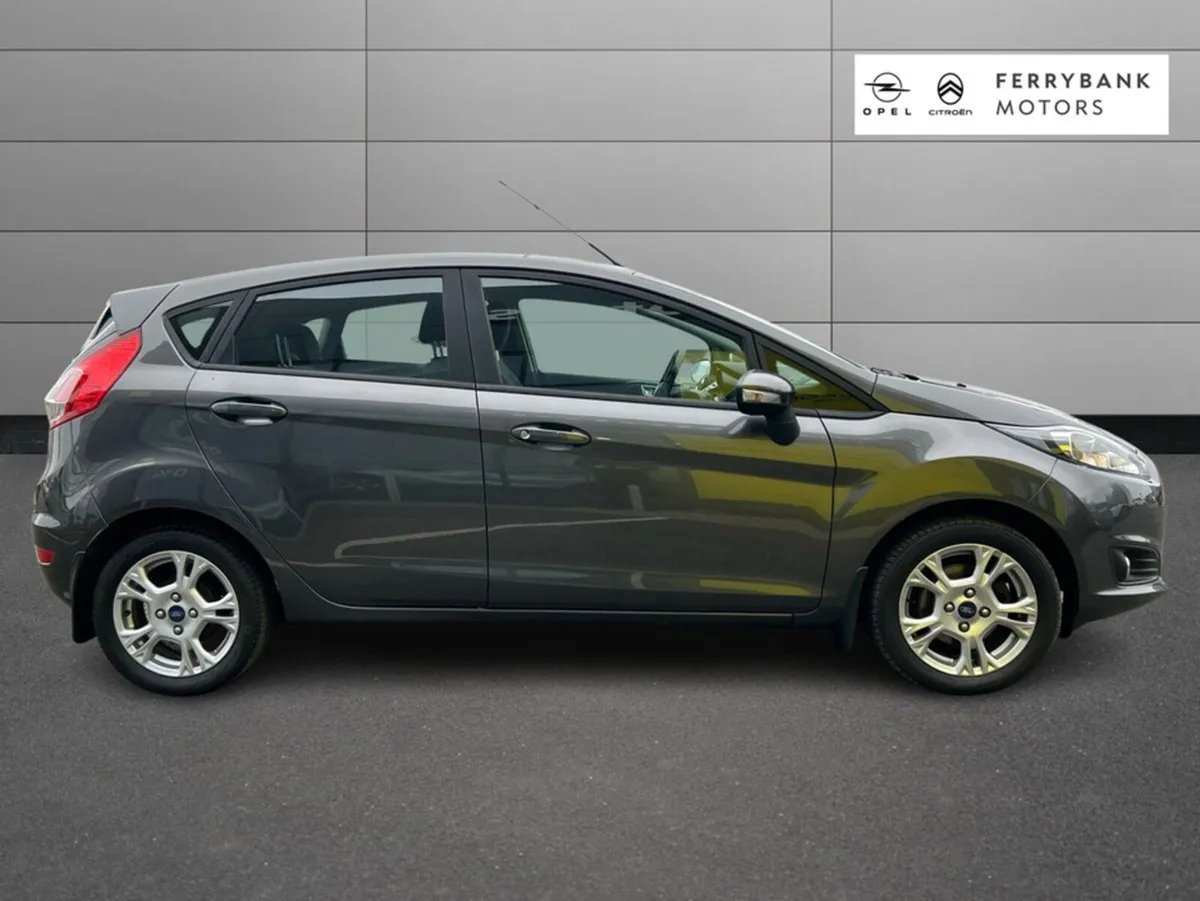 Ford Fiesta 1.25 60PS Zetec - Image 4