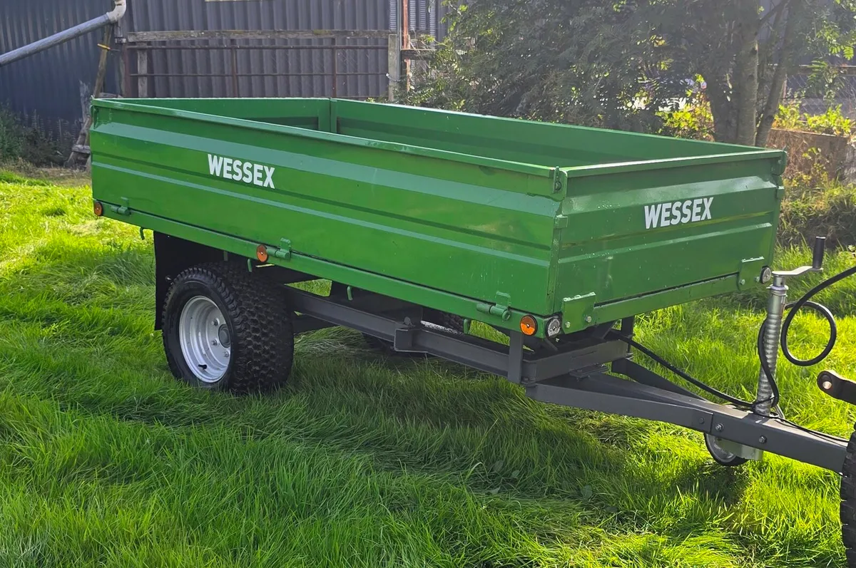Compact tractor tipping trailer - Image 1