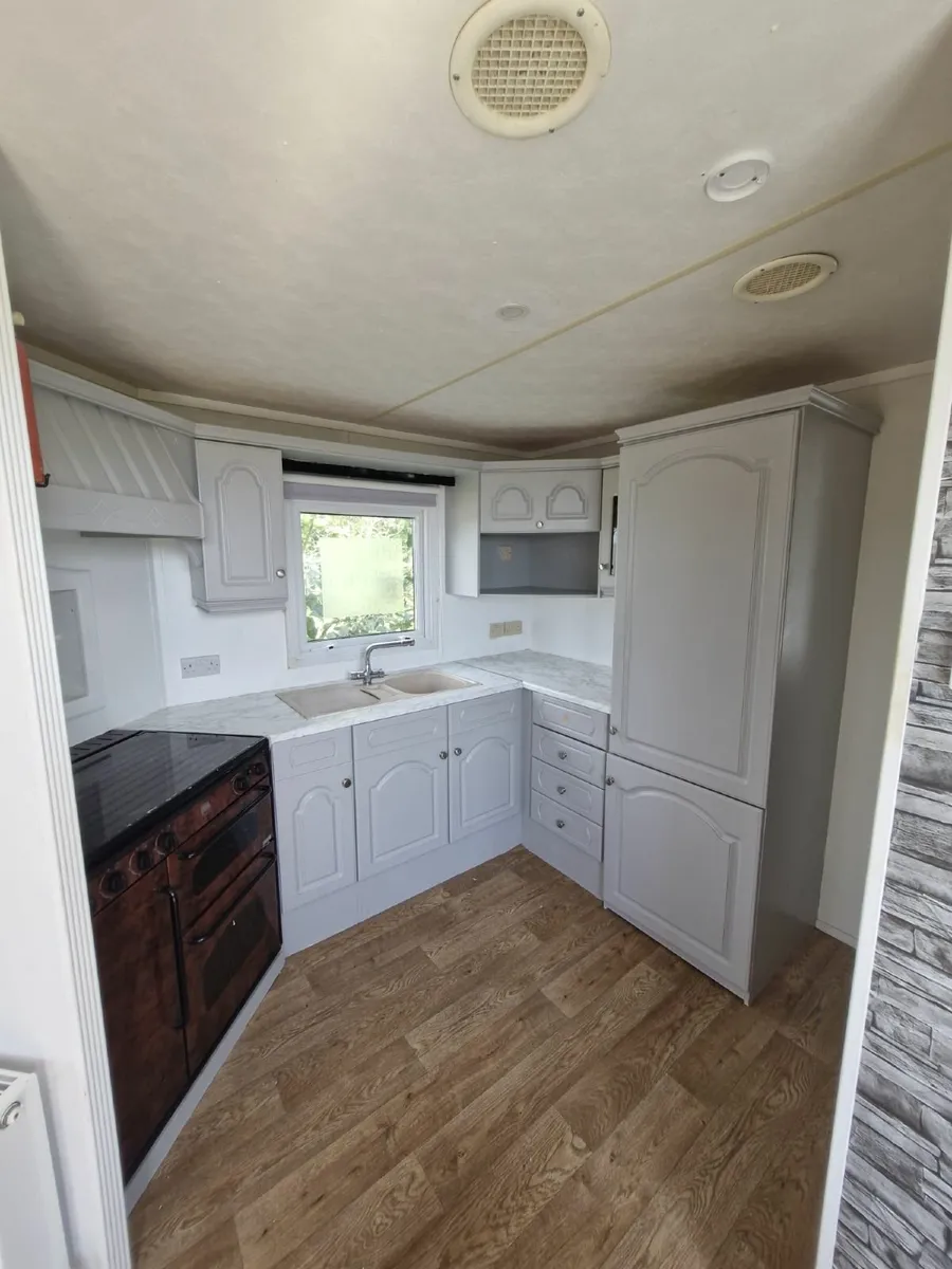 Mobile Home - Image 1