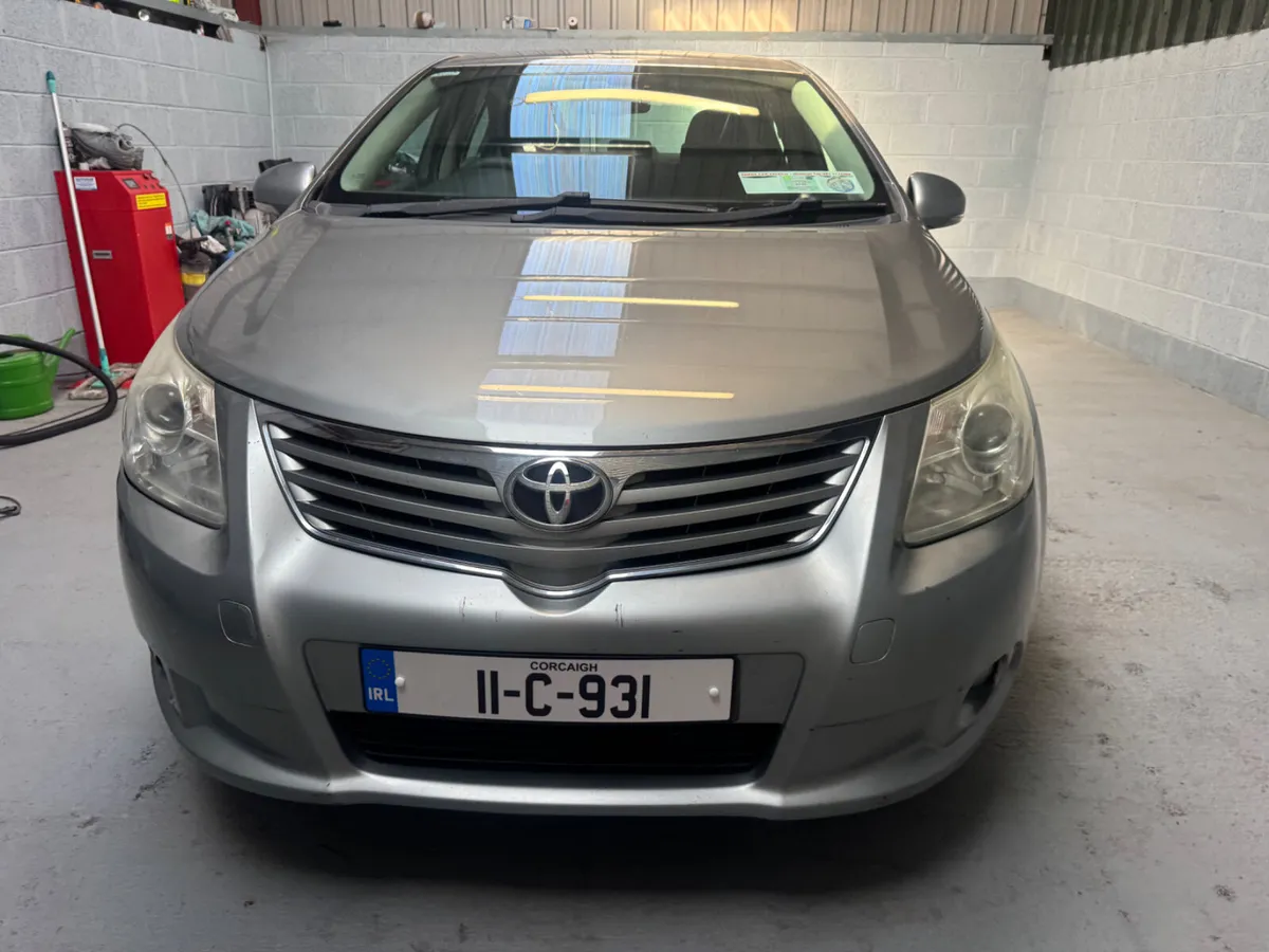 Toyota Avensis 2011 - Image 3