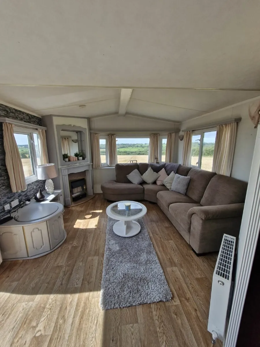 Mobile Home - Image 4