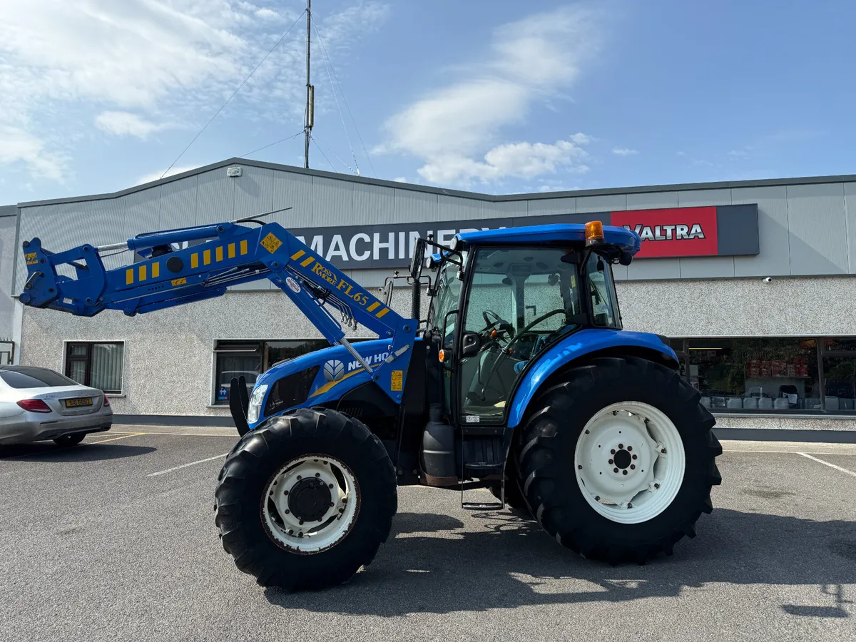 2014 New Holland T5.105 Tractior - Image 4