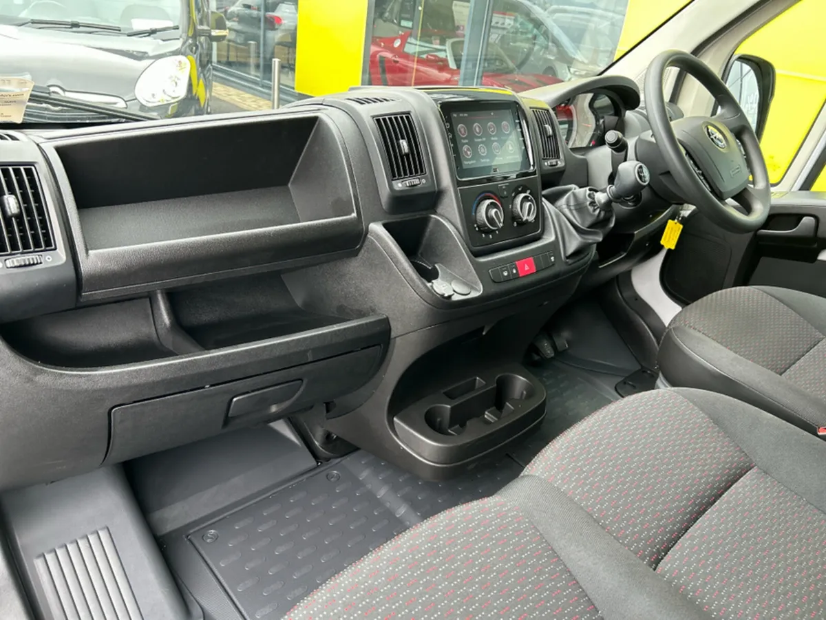 Opel Movano L3H2 3.3T-2.2 140-DIE-6 - Image 4