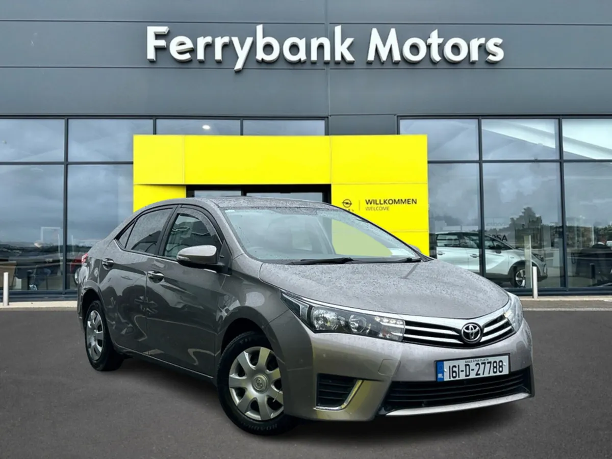 Toyota Corolla 1.4 D TERRA 4DR - Image 1