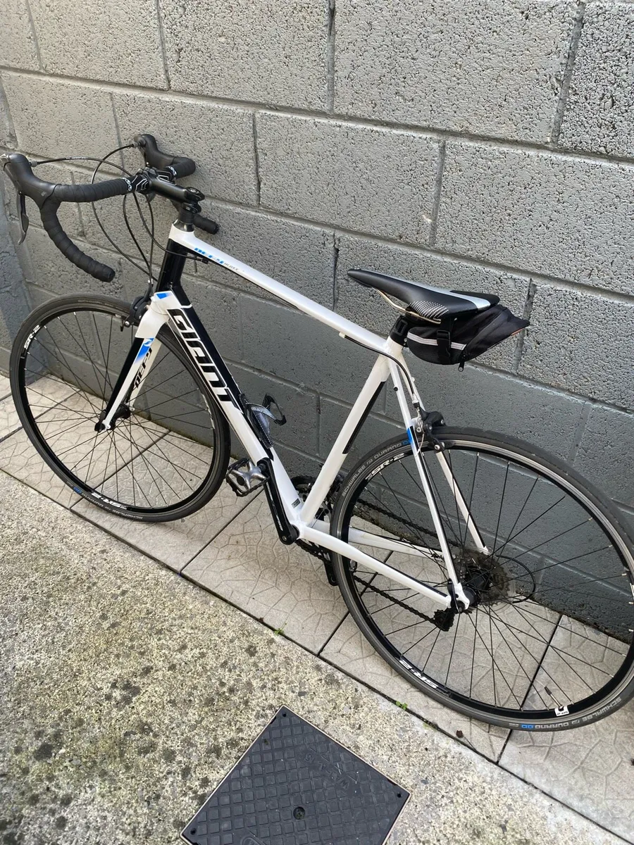Road bike - Image 3