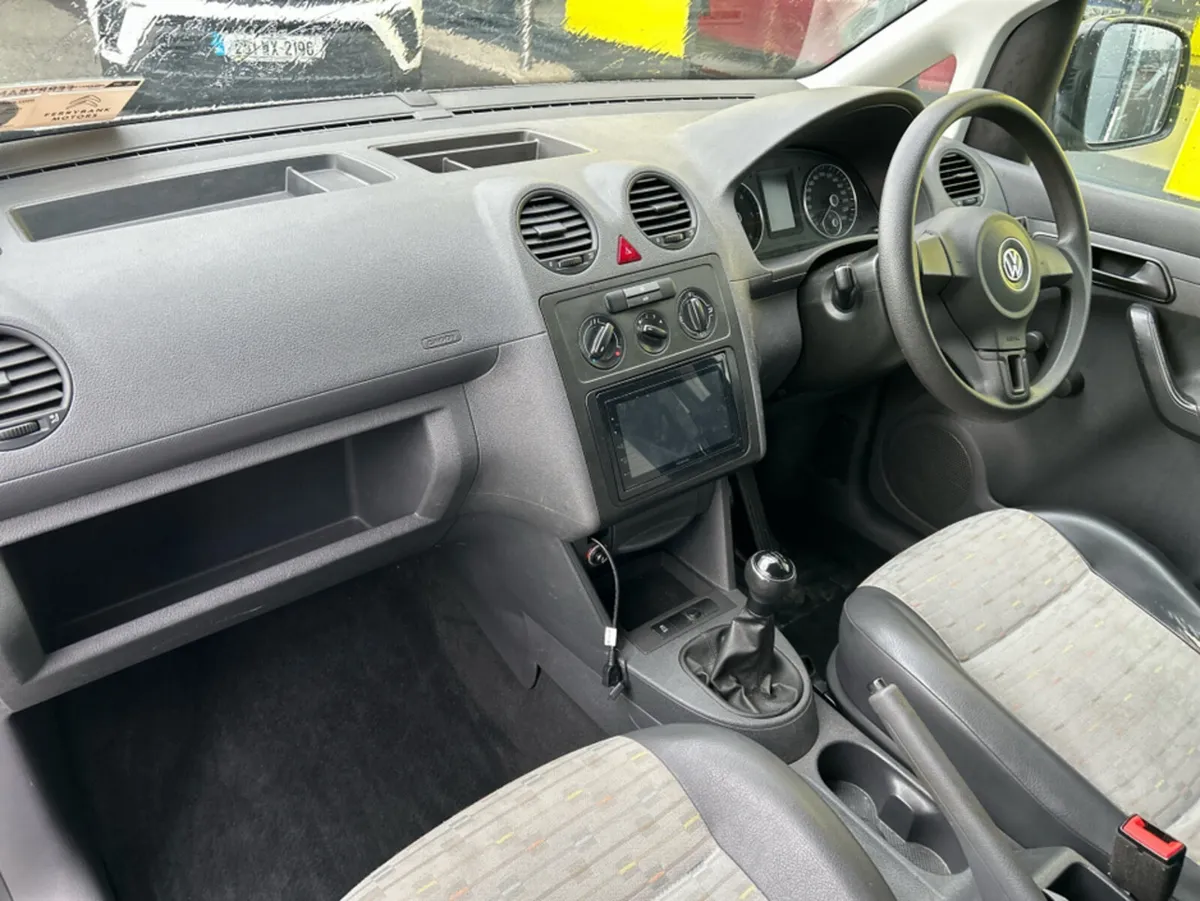 Volkswagen Caddy VAN 1.6 TDI 75BHP 5SPEED 5DR - Image 4