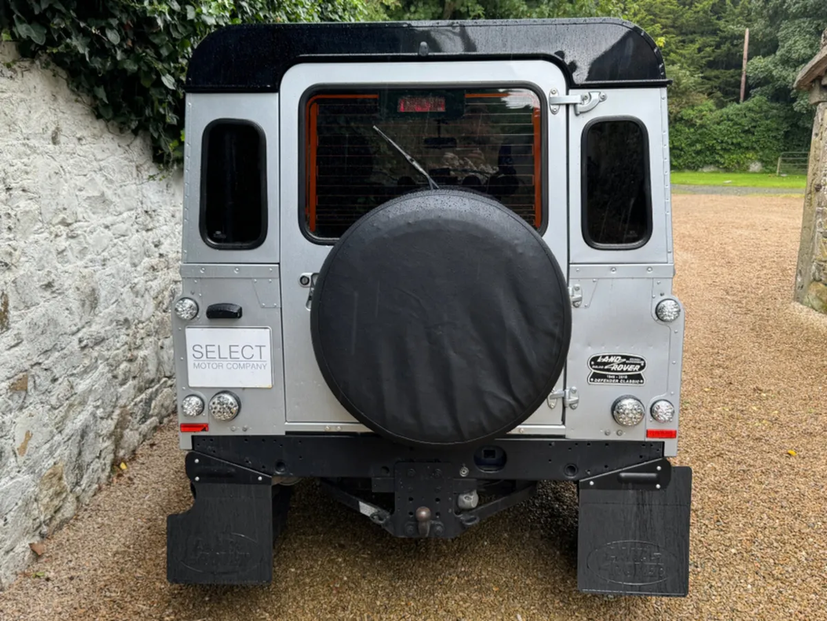 Land Rover Defender 90 VAN HUGE SPEC - Image 4