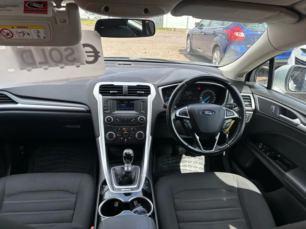 Ford mondeo - Image 2