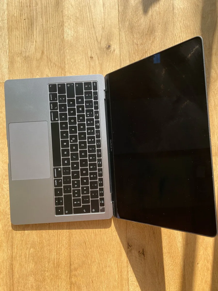 MacBook Air 2018 - Image 2
