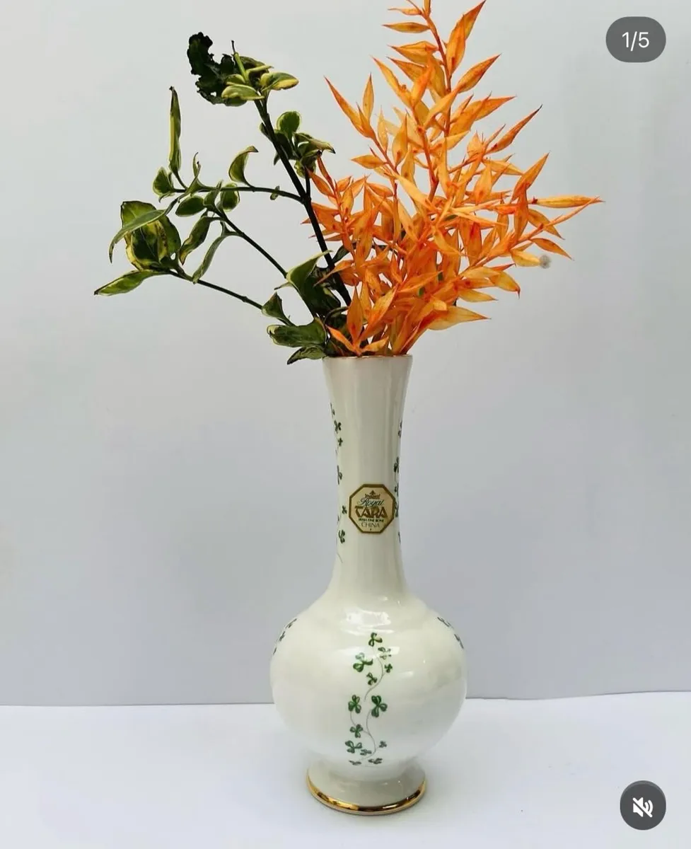 Tara vase - Image 1