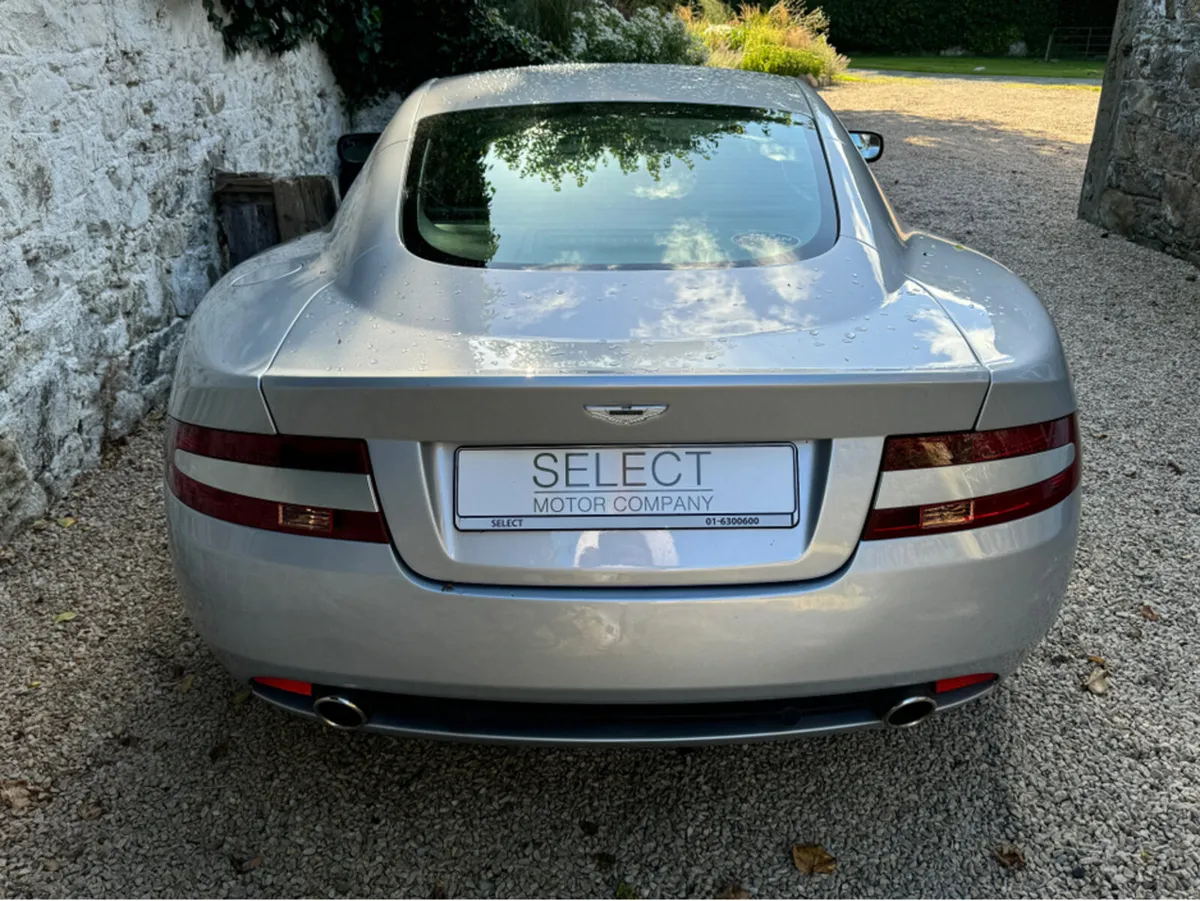 Aston Martin DB9 Coupe - Image 4