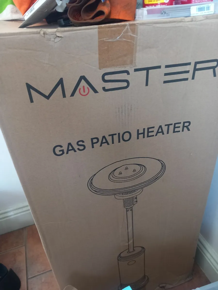 Gas patio heater