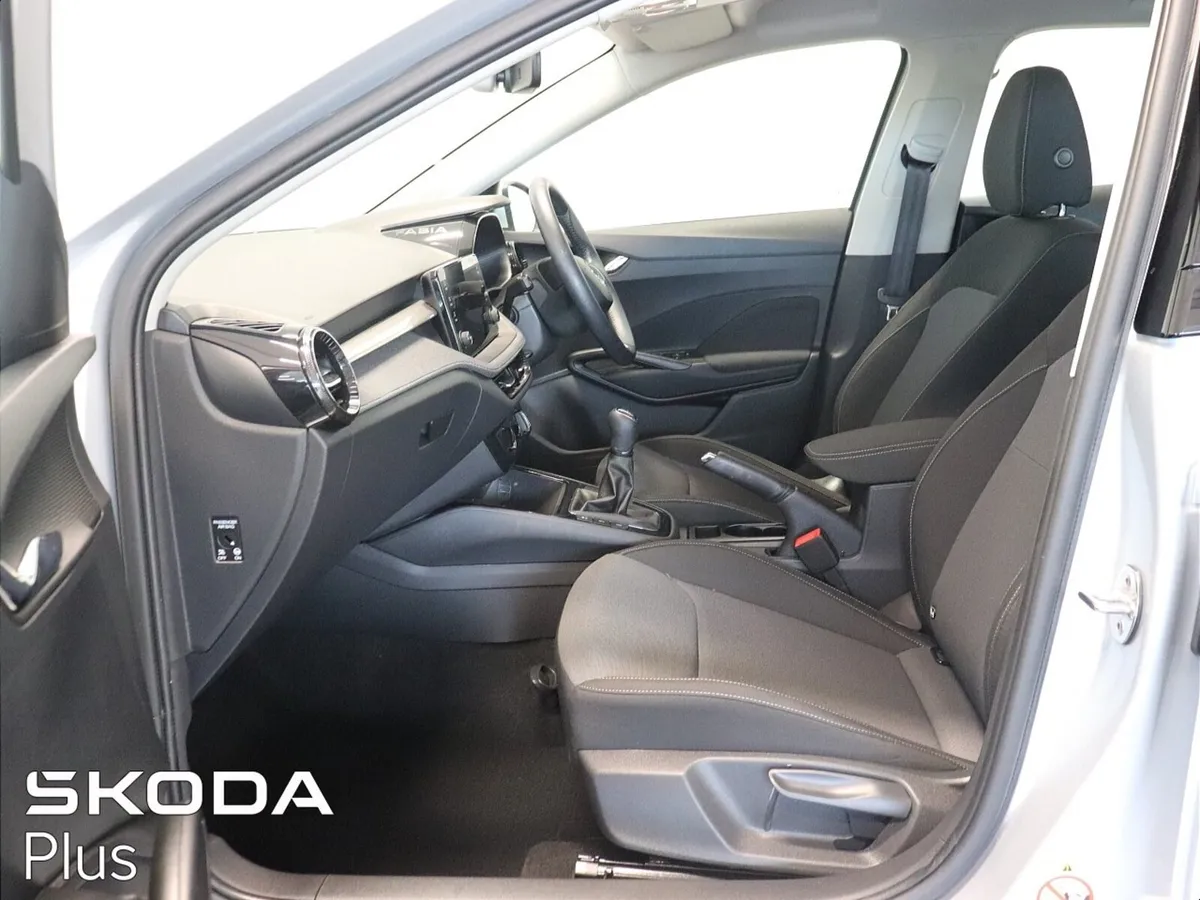 Skoda Fabia 1.0 TSI 95 BHP SELECTION - Image 4