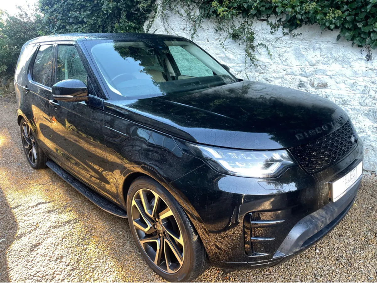 Land Rover Discovery 3.0 SDV6 SE 7 SEAT R DYNAMIC - Image 1