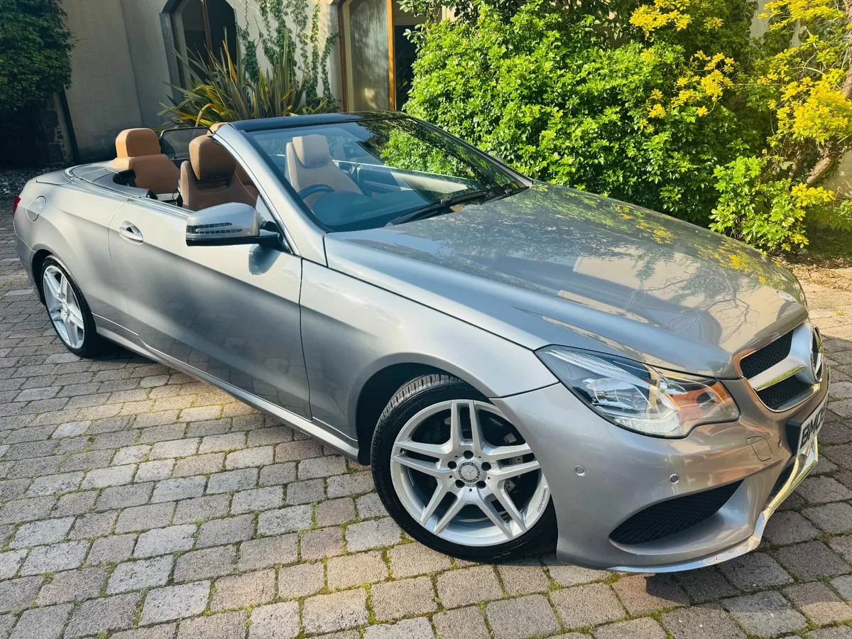 2015 Mercedes E 220 AMG LINE AUTO CAB - SUPERB NI - Image 3