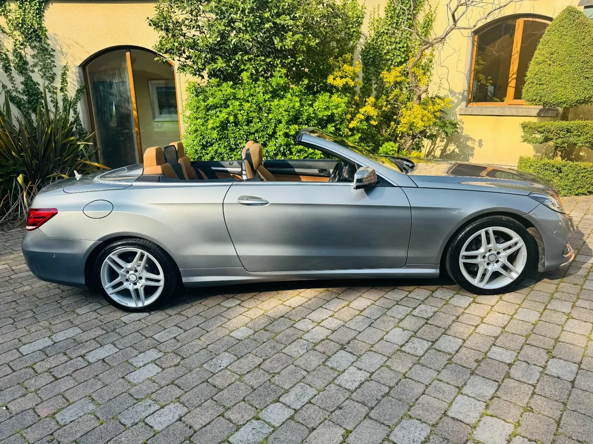 2015 Mercedes E 220 AMG LINE AUTO CAB - SUPERB NI - Image 4