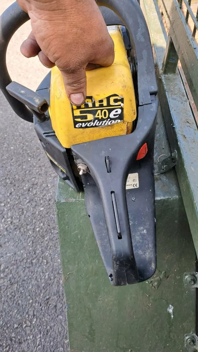 Chainsaw for sale .. - Image 2