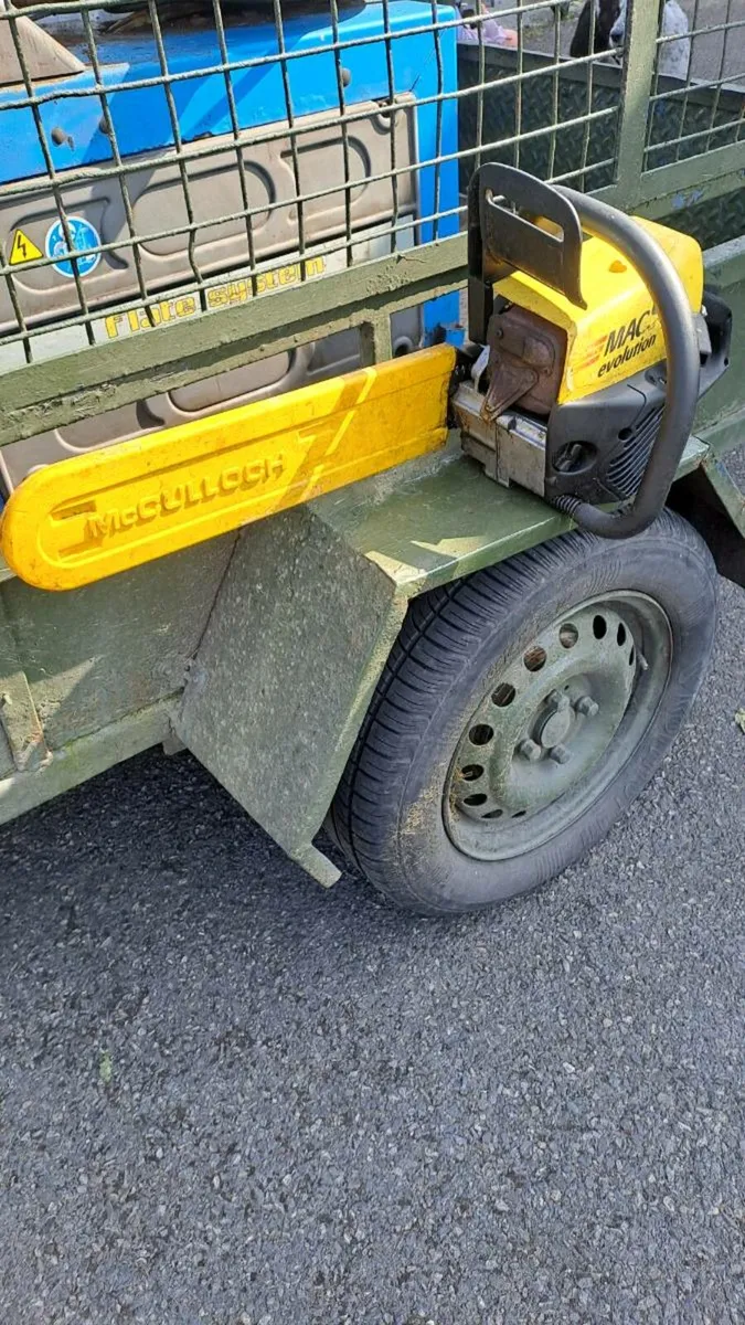 Chainsaw for sale .. - Image 1