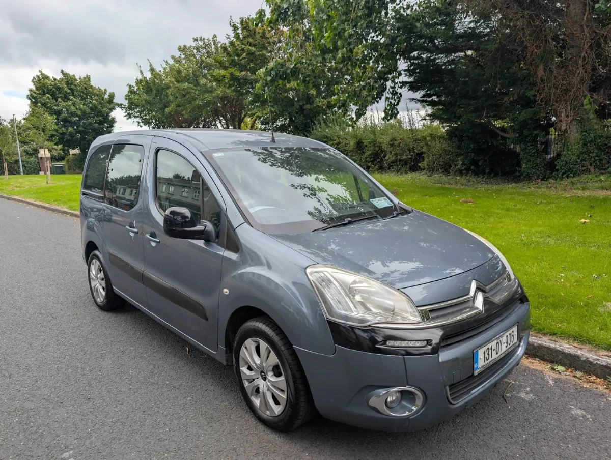 CITROEN BERLINGO 1.6 HDI WHEELCHAIR VTR 90 5DR - Image 1