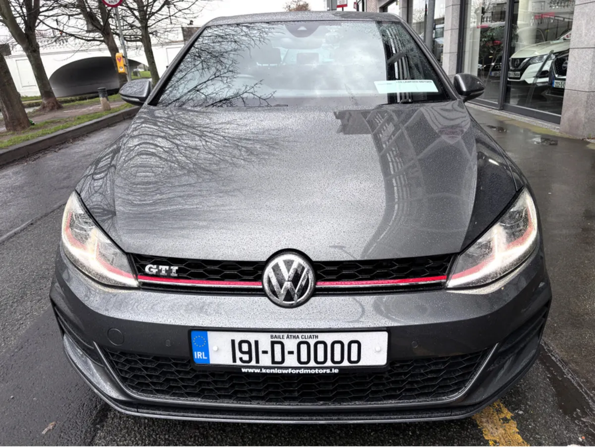 Volkswagen Golf 2.0 GTI DSG 5DR AUTO - Image 3