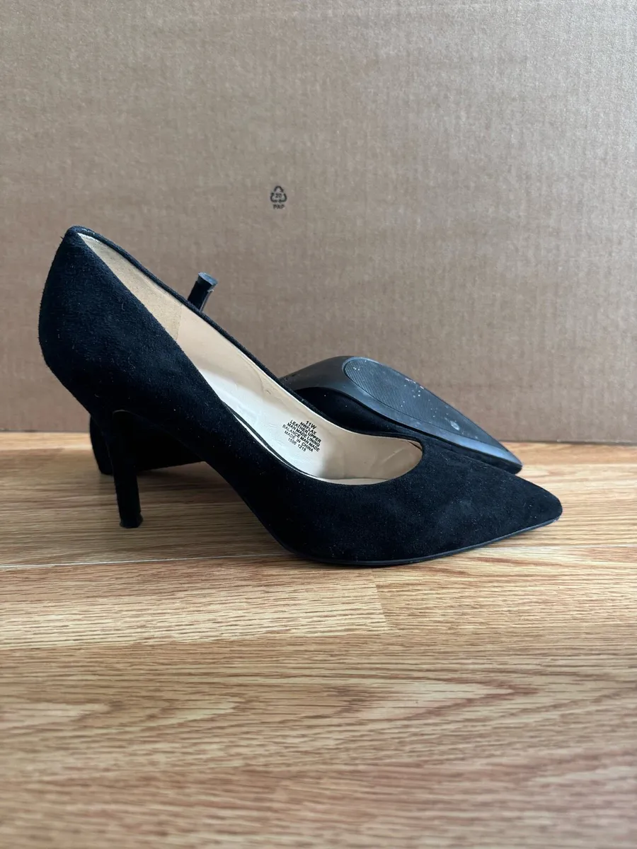 Shoe - Image 2