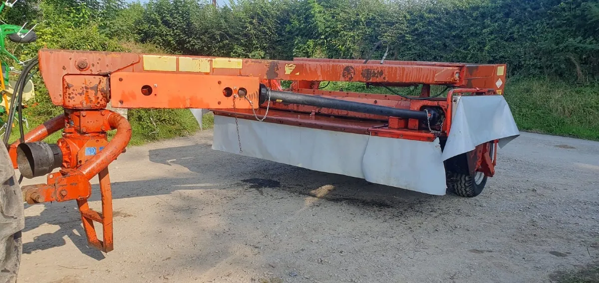 Kuhn FC300 trailed 10 foot mower - Image 3