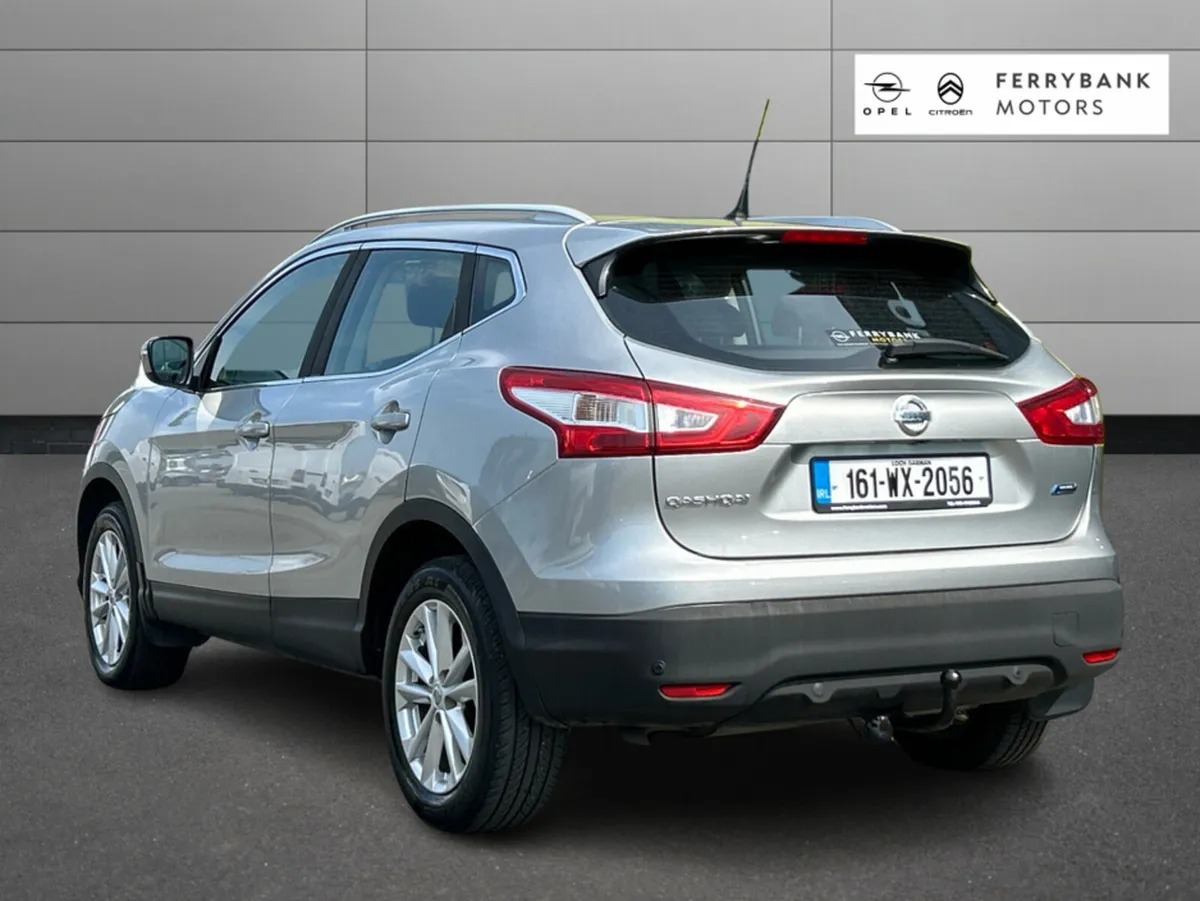 Nissan Qashqai 1.5 SV MY16 SP+NC E6 4 4DR - Image 4