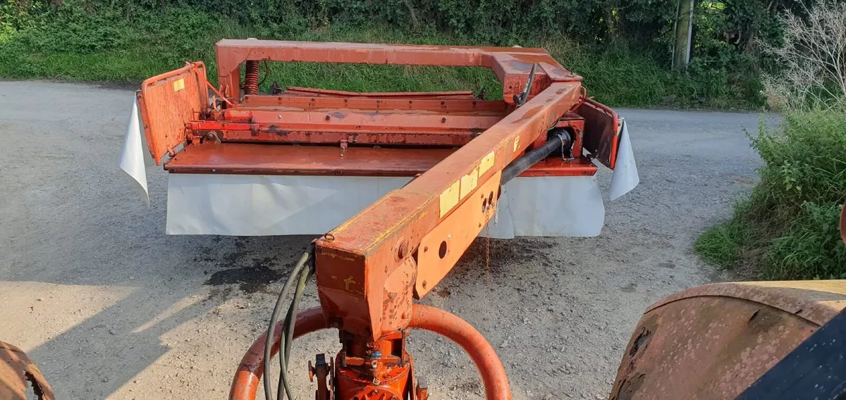 Kuhn FC300 trailed 10 foot mower - Image 1