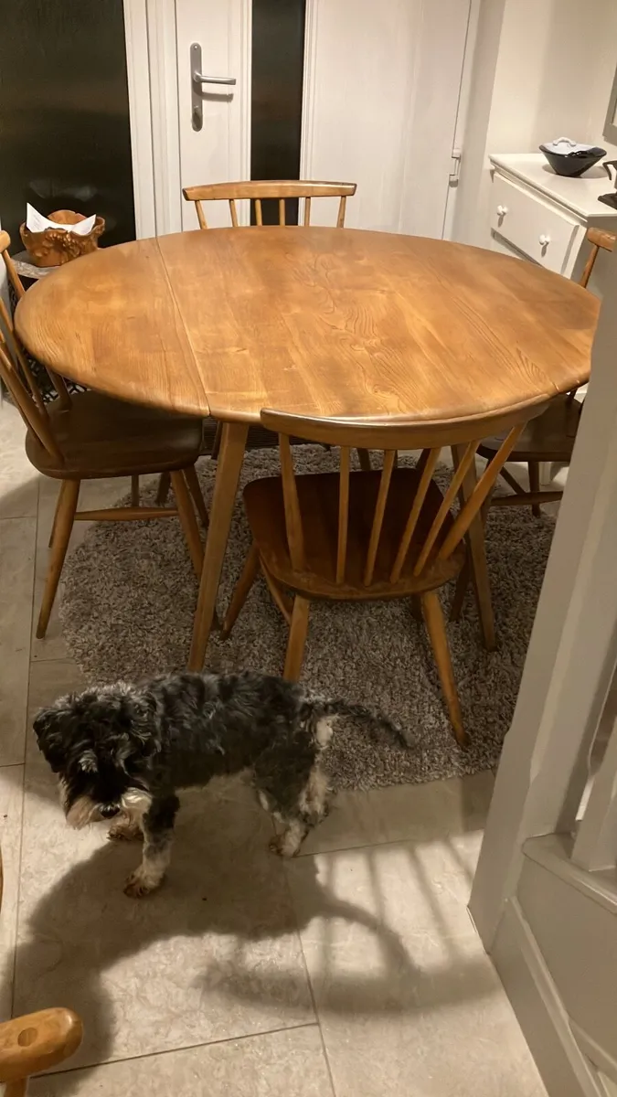 Ercol  Dining Suite, table and 6 chairs - Image 2