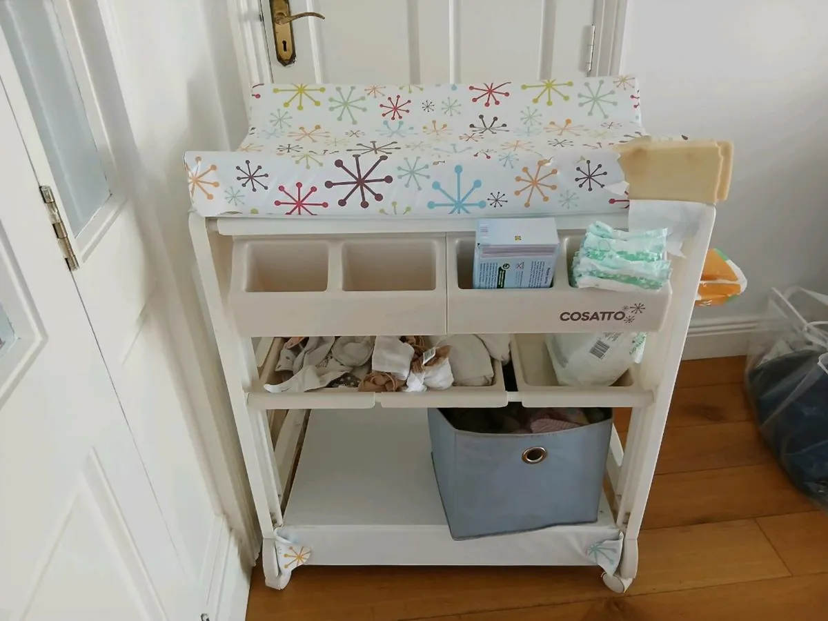 Free Baby changer - Image 1